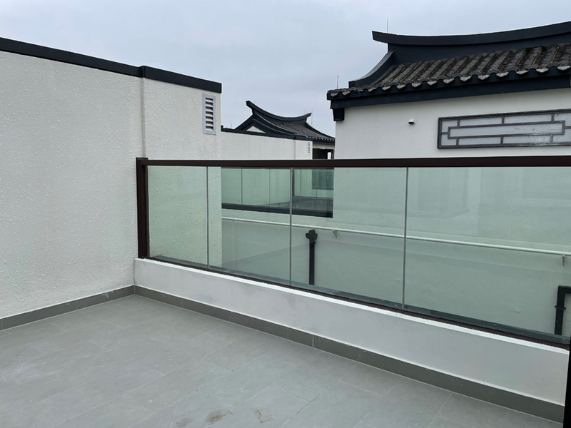 陽(yáng)臺(tái)護(hù)欄